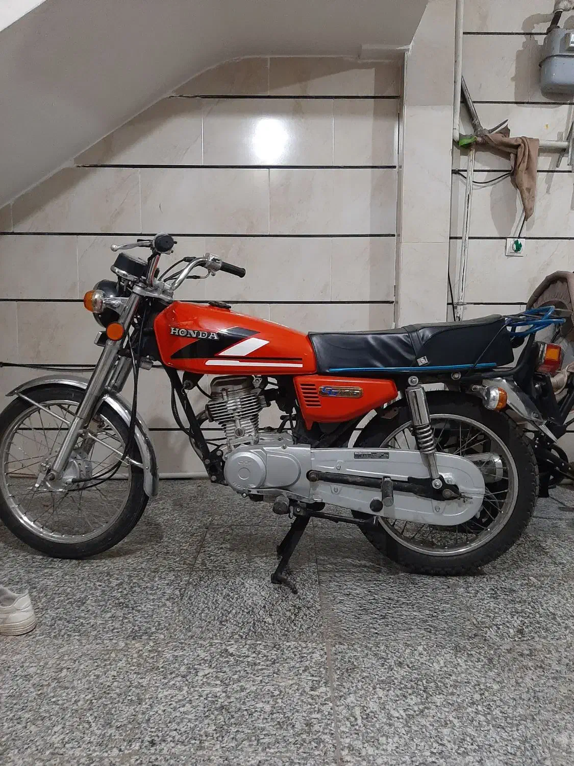 موتور سی جی طرح قدیم مزایده ای|موتورسیکلت|اقبالیه, |دیوار