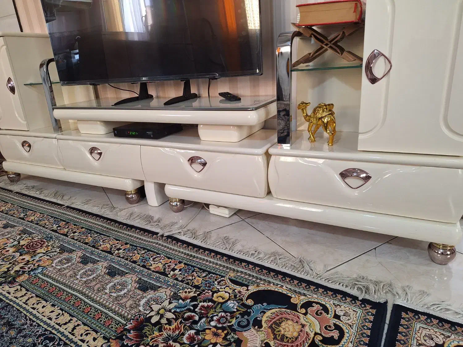 میزی تی وی|میز تلویزیون|تهران, خزانه|دیوار