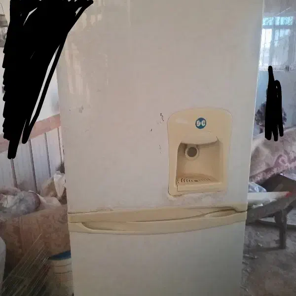 یخچال|یخچال و فریزر|تربت جام, جامرود|دیوار