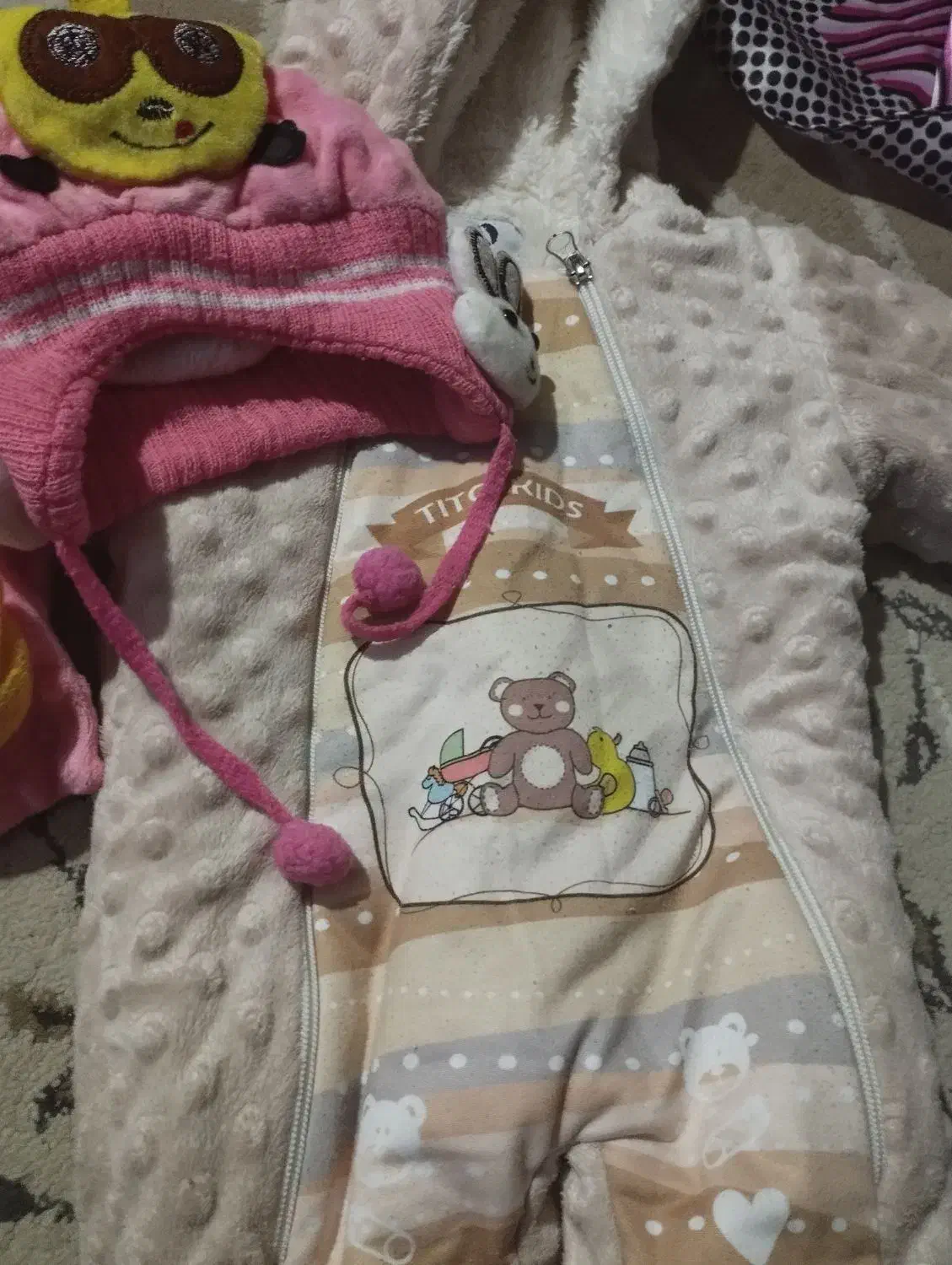 یک سرهمی وکلاه و شال گردن|کفش و لباس بچه|گرگان, |دیوار