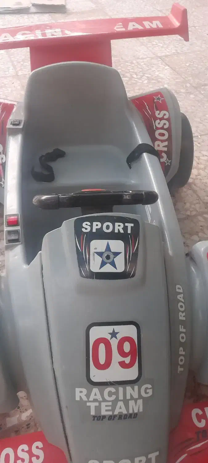 ماشین شارژی|اسباب‌بازی بچه|شیراز, شهرک والفجر|دیوار