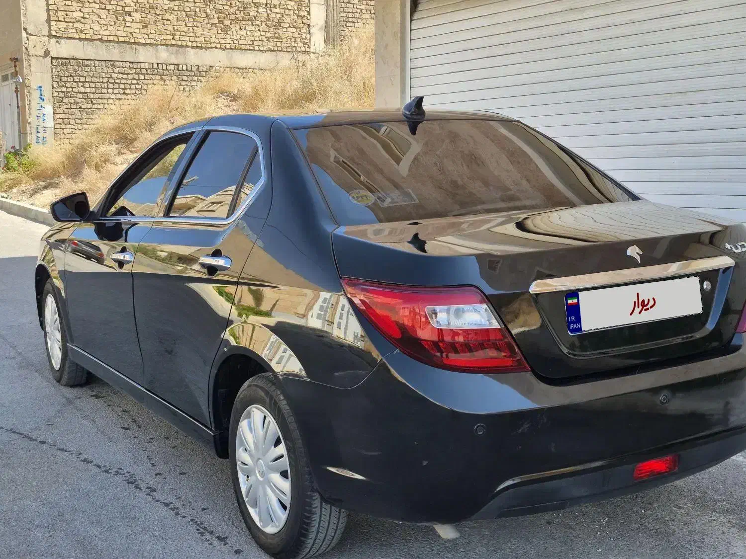 دنا پلاس دنده ای مدل 1402|خودرو سواری و وانت|شیراز, شهرک گلستان|دیوار