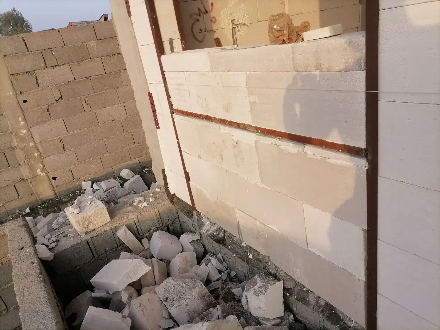 دیوارچینی آجر هبلکس بلوک. لیکا. اسکلت. کف سازی|خدمات پیشه و مهارت|بندر انزلی, چهارفریضه|دیوار