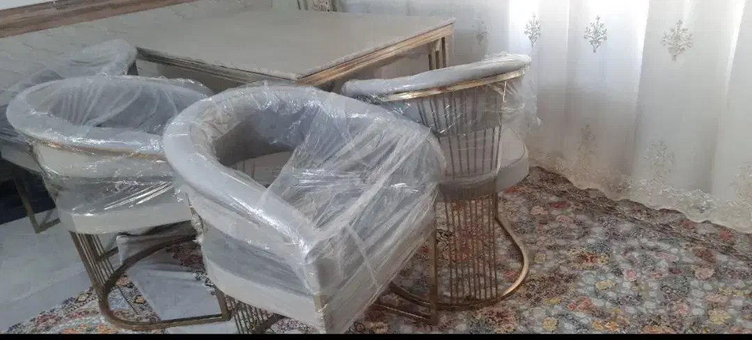 میز ناهار خوری|میز و صندلی غذاخوری|هشتگرد, شهرک ولیعصر (مصلی)|دیوار