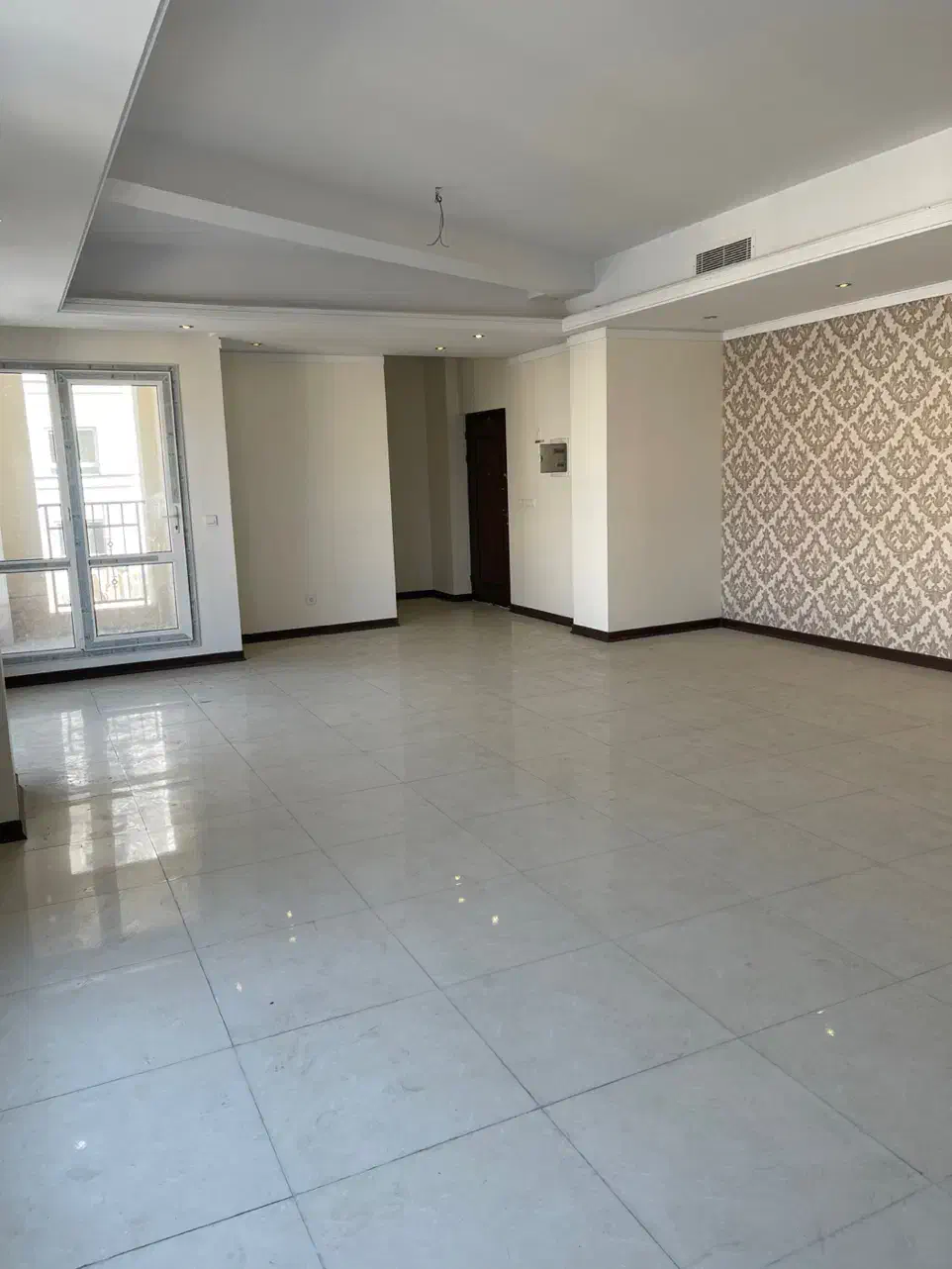 ۱۷۲متر*ازگل*کلید نخورده