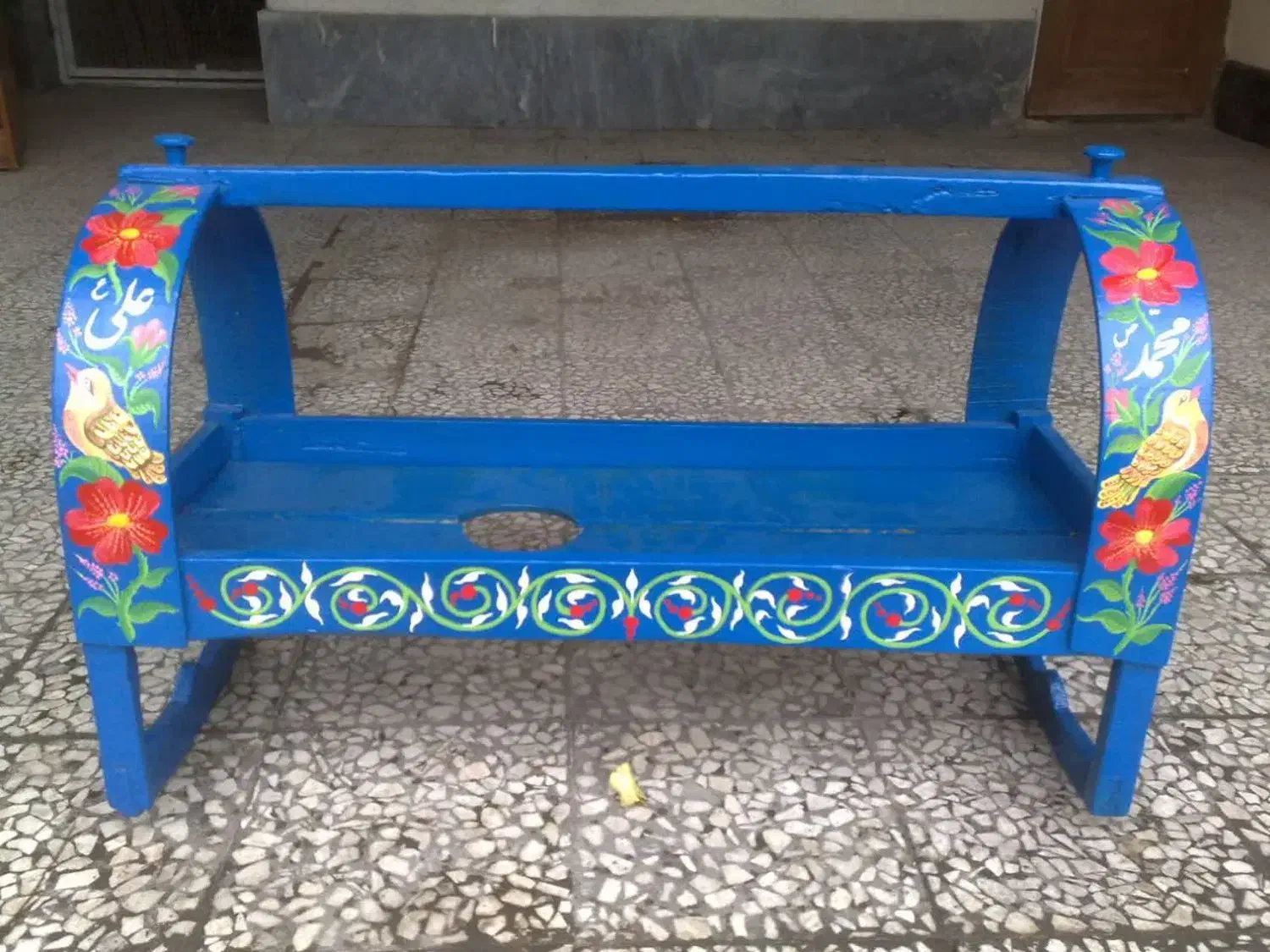 گهواره قدیمی بازسازی شده|تخت و سرویس خواب|رشت, دیلمان|دیوار