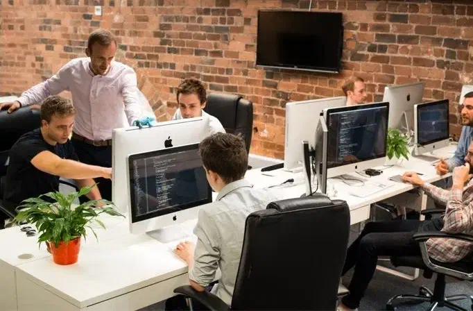 استخدام برنامه‌نویس و کارشناس سئو|استخدام رایانه و فناوری اطلاعات|نیشابور, فردوس شمالی|دیوار