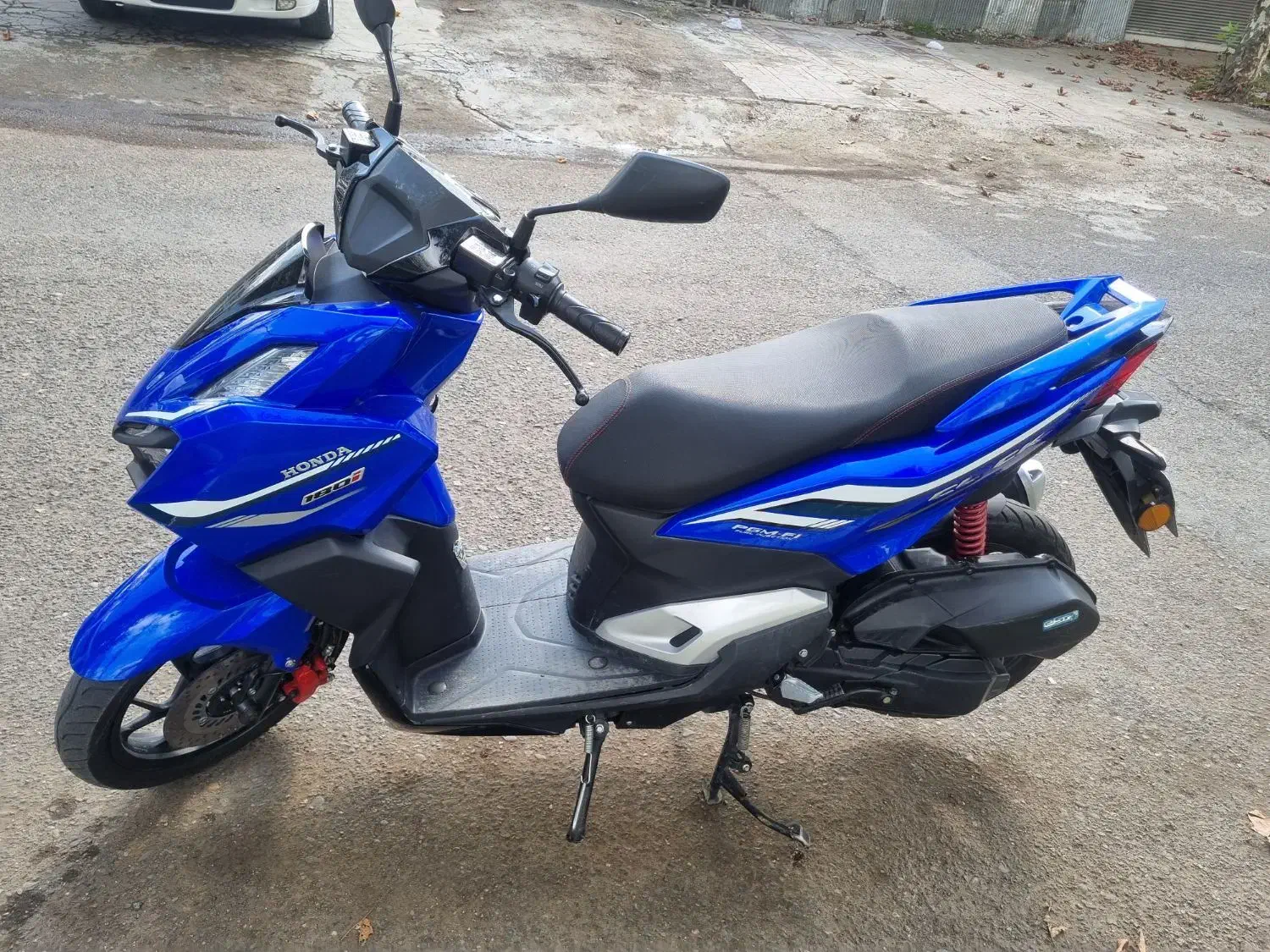 کلیک مدل ۴۰۳طرح آریو ۱۸۰ cc|موتورسیکلت|فومن, |دیوار