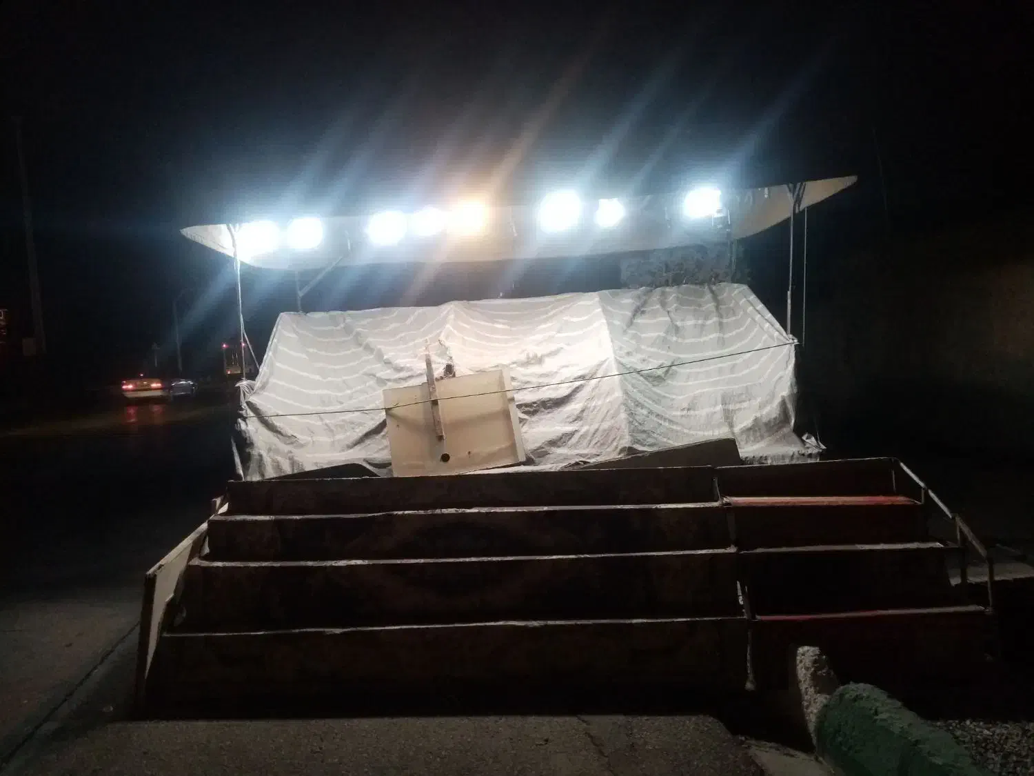 نگهبان میوه فروشی|استخدام سرایداری و نظافت|محمدشهر, عباس آباد|دیوار