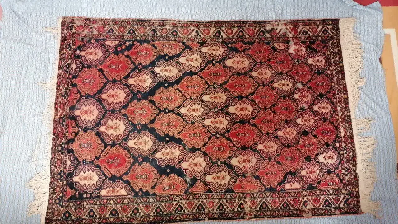 قالیچه قدیمی|فرش|انار, |دیوار