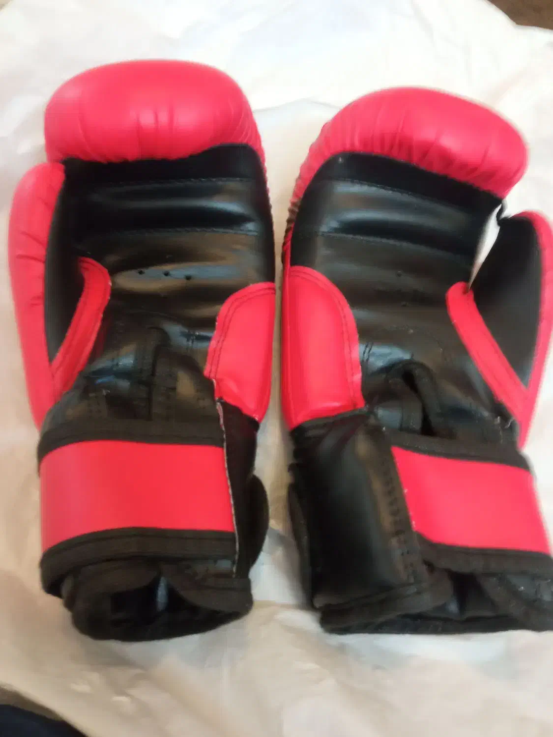 دستکش بوکس و کنفو|تجهیزات ورزشی|اصفهان, بهارستان|دیوار