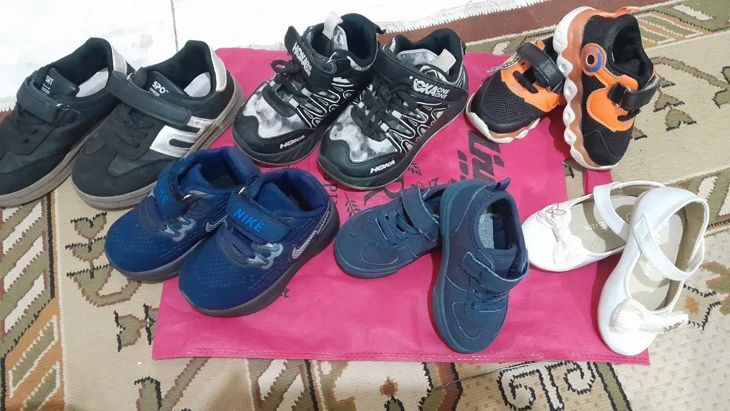 کفش بچگانه|کفش و لباس بچه|فردیس, نگارستان|دیوار