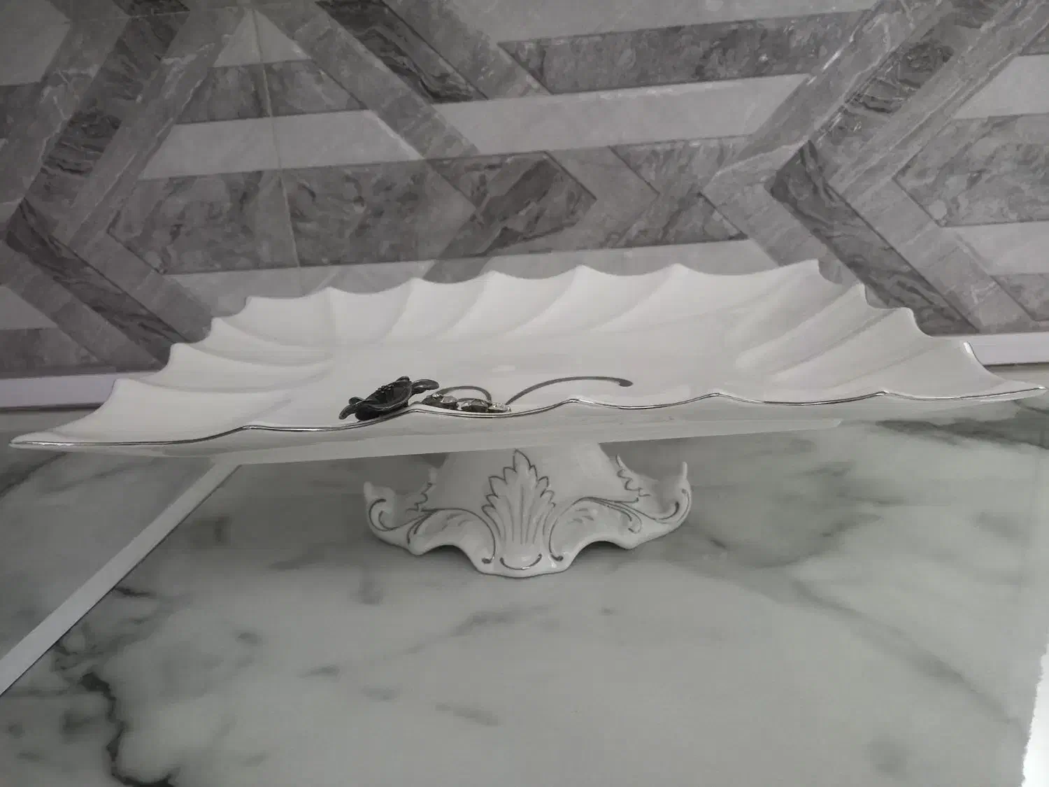 ظروف دکوری وپذیرایی|ظروف سرو و پذیرایی|کرج, کوی گلها|دیوار