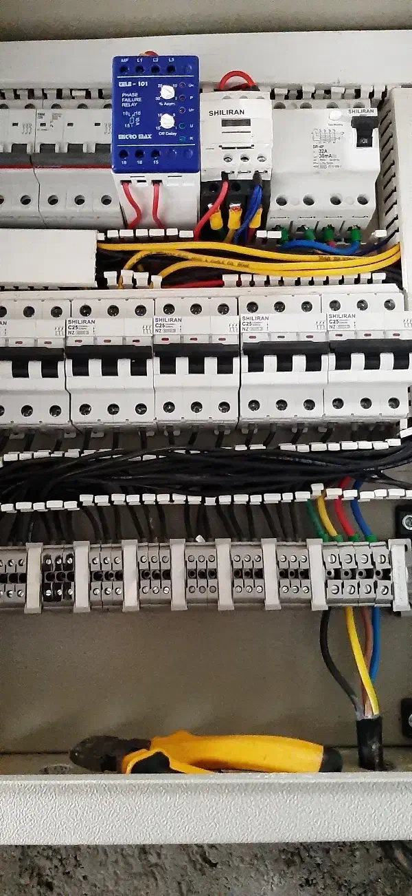 برقکار ساختمان|خدمات پیشه و مهارت|خمینی‌شهر, |دیوار