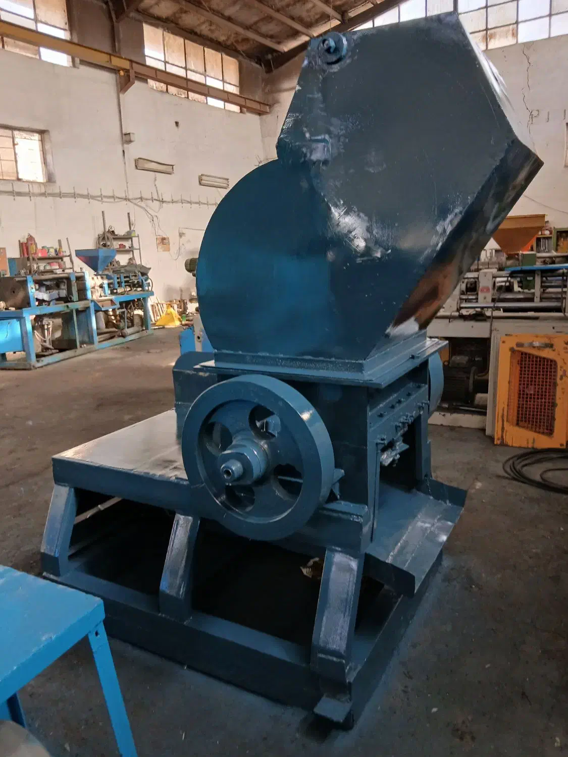 اسیاب چکشی دهنه ۷۰ در عرض ۵۵|ماشین‌آلات صنعتی|پاکدشت, خاتون آباد|دیوار