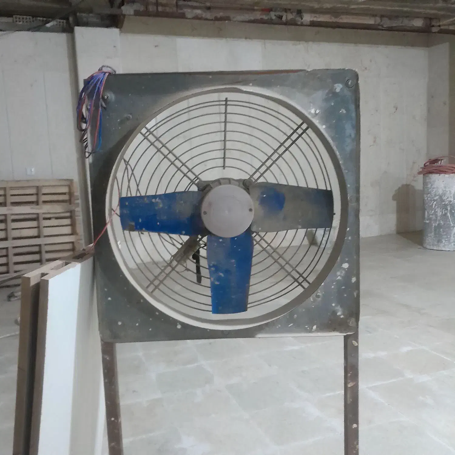 هوا کش|پنکه و تصفیه‌کنندهٔ هوا|بندر ماهشهر, |دیوار