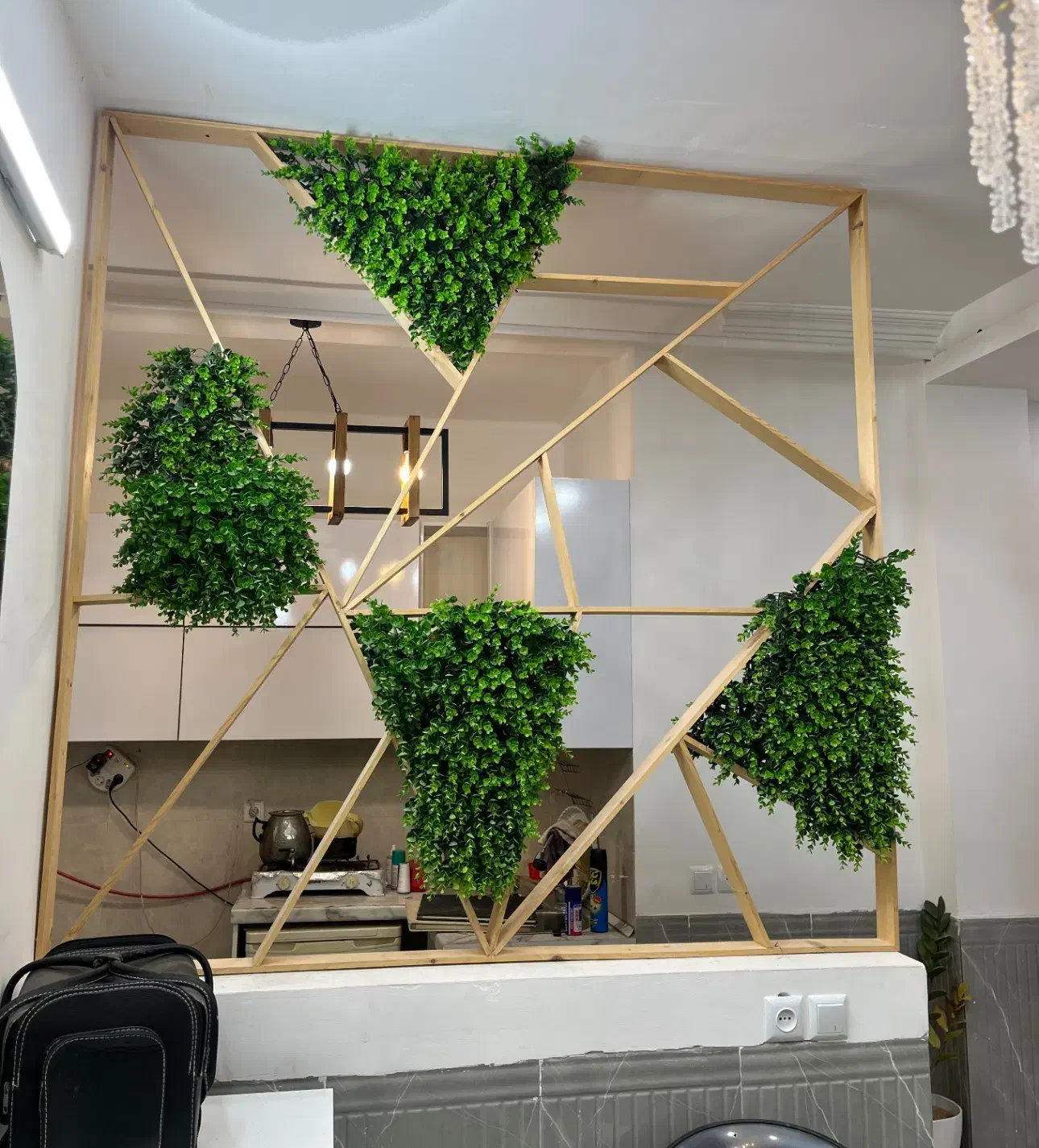 پاتریشن دیواری|آرایشگاه و سالنهای زیبایی|قائمشهر, |دیوار