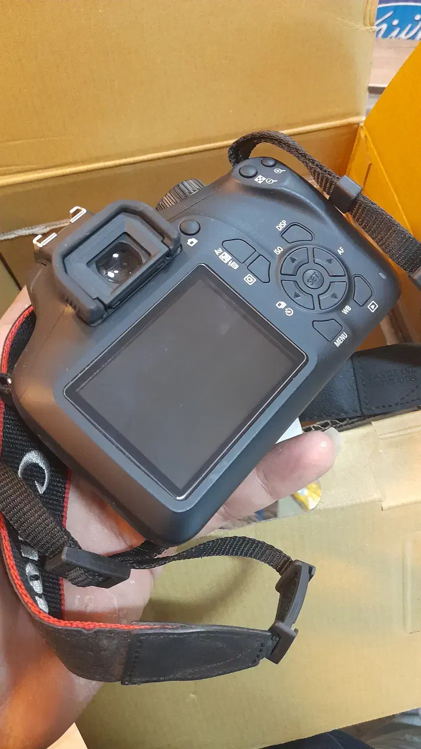 دوربین عکاسی|دوربین عکاسی و فیلم‌برداری|اندیشه, اندیشه فاز ۱|دیوار