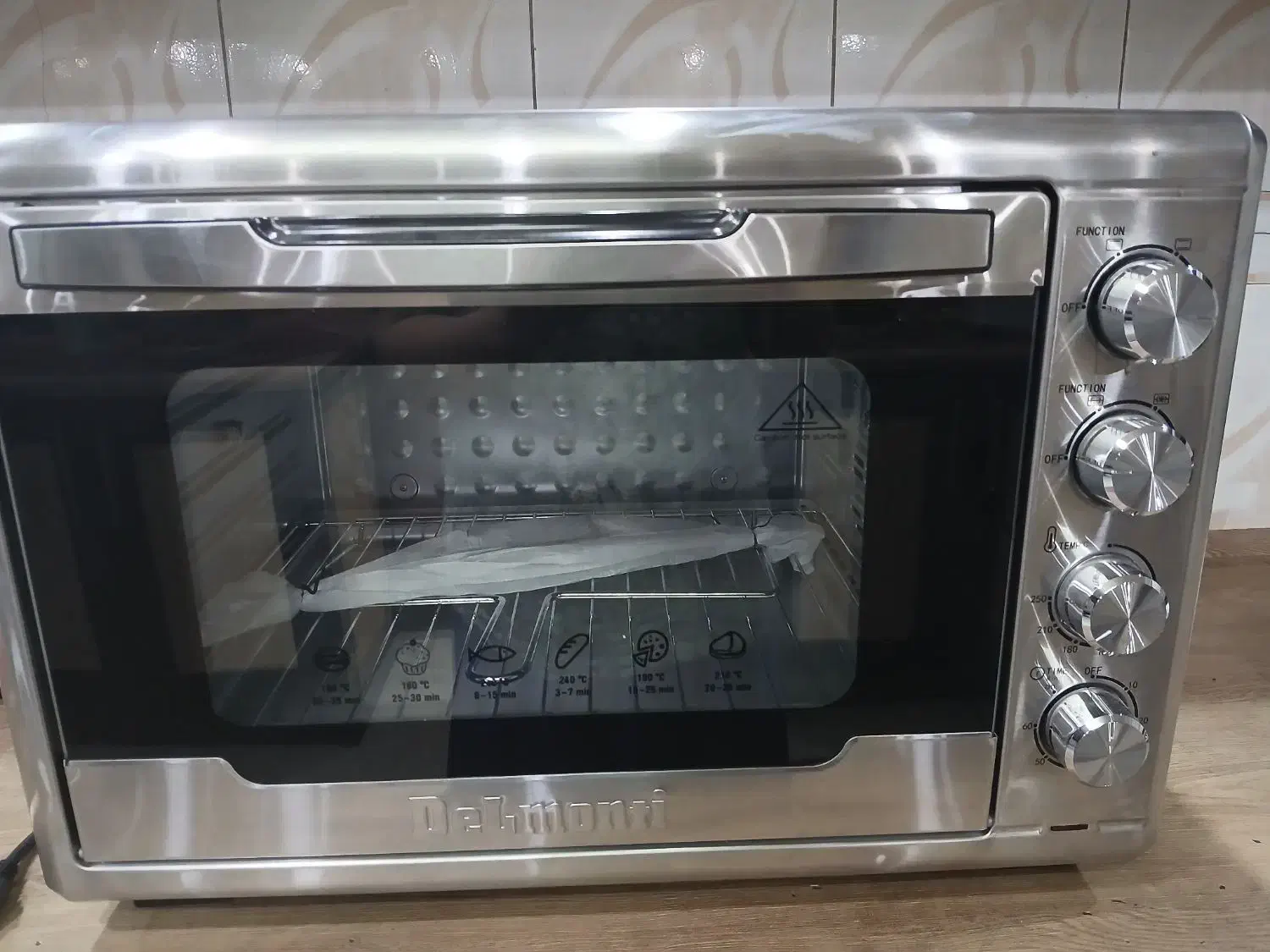 آون توستر نو آکبند با چرخ خیاطی معاوضه هم میشه|اجاق گاز و لوازم برقی پخت‌وپز|ری, حمزه‌آباد|دیوار