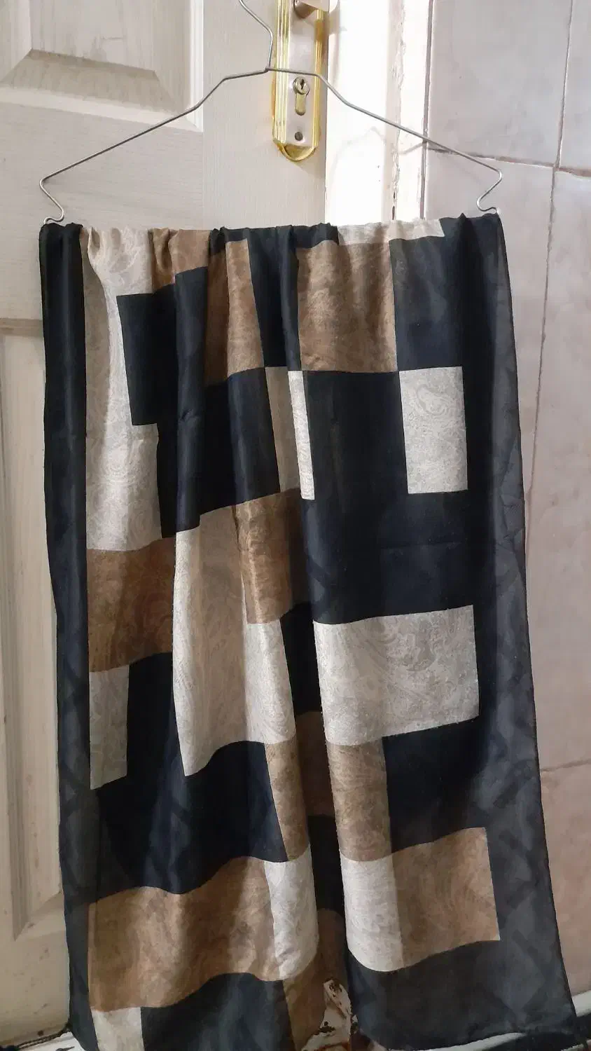 مانتو|لباس|قم, آذر (نکویی)|دیوار