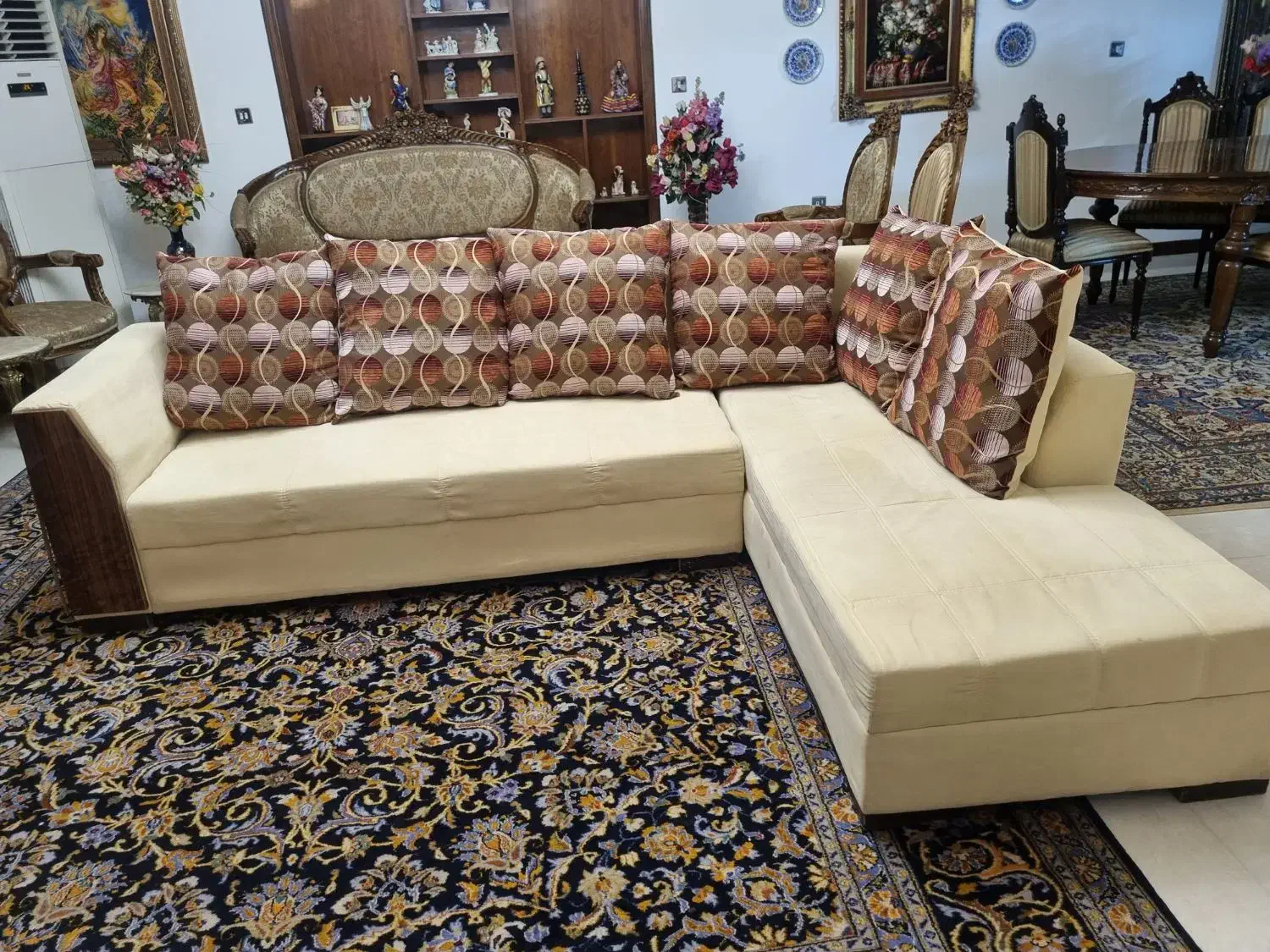 مبل ال ۷ نفره|مبلمان خانگی و میز عسلی|اهواز, ۲۴ متری|دیوار