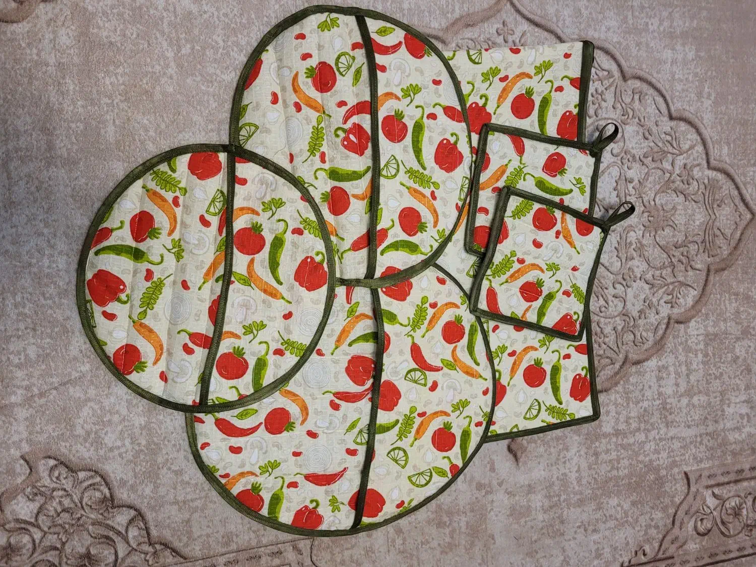 دوخت انواع سرویس آشپزخانه|سفره، حوله، دستمال آشپزخانه|کرمانشاه, |دیوار