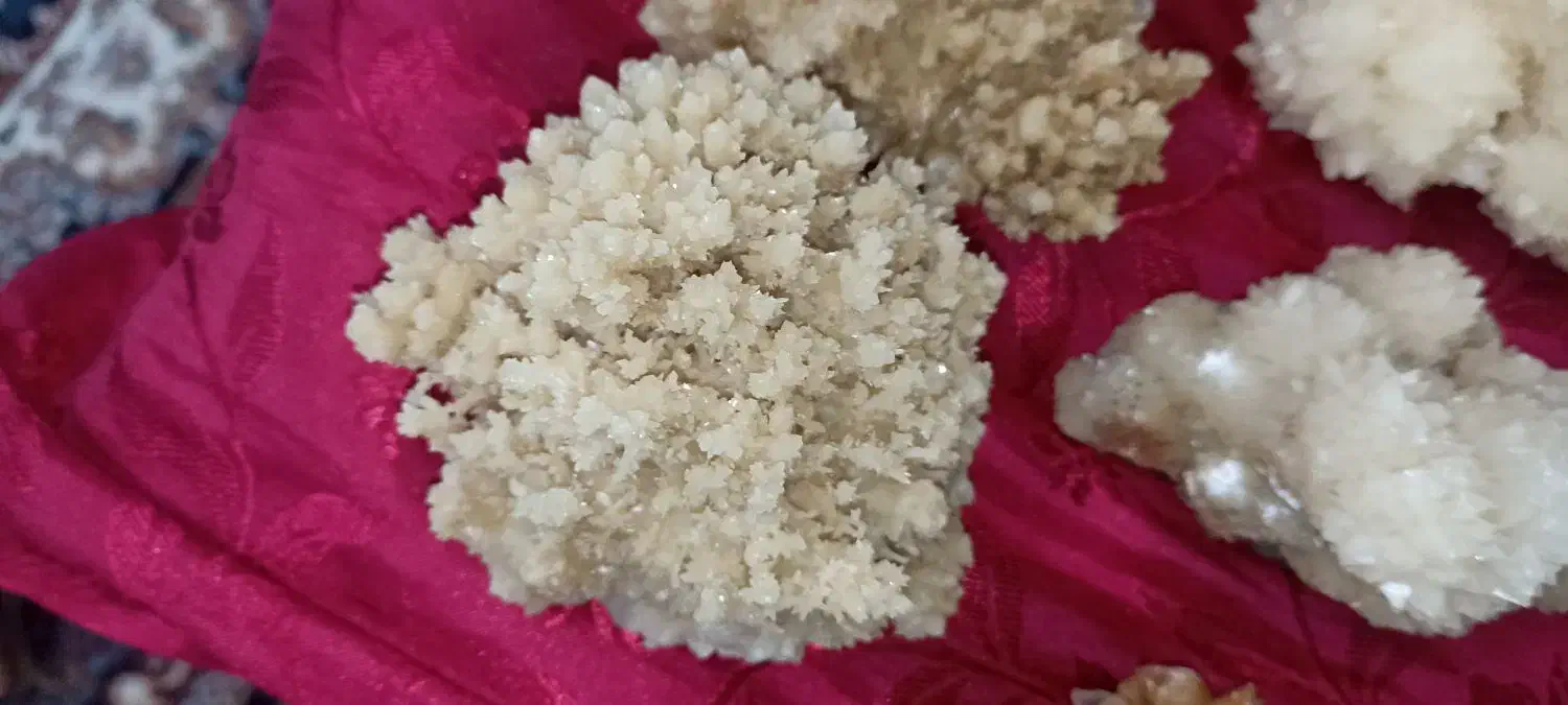 سنگ کلسیت  کلکسیونی|کلکسیون اشیاء عتیقه|تخت سلیمان, |دیوار