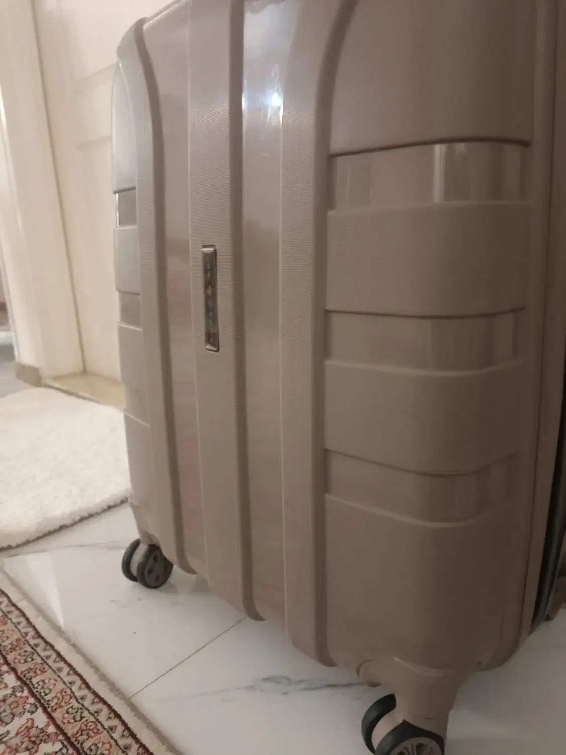 چمدان نشگن ترک|کیف، کفش، کمربند|کهریزک, |دیوار