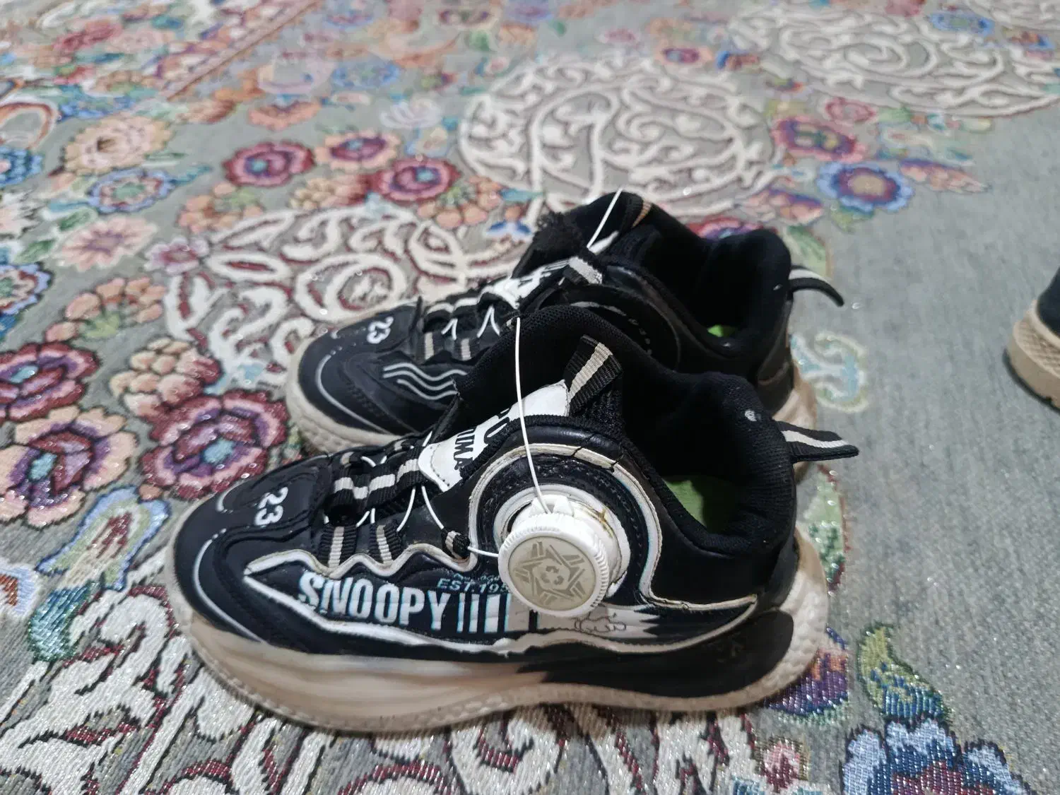 کتونی بچگانه|کفش و لباس بچه|شازند, |دیوار