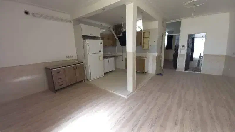 ویلایی همکف و بالا / جنوبی|فروش خانه و ویلا|قم, یزدان‌شهر|دیوار