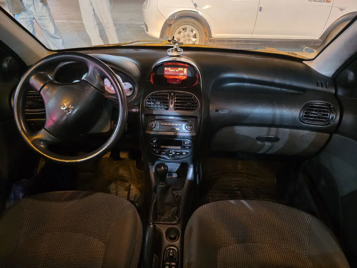 ۲۰۶ تیپ ۵|خودرو سواری و وانت|مشهد, نیروی هوایی|دیوار