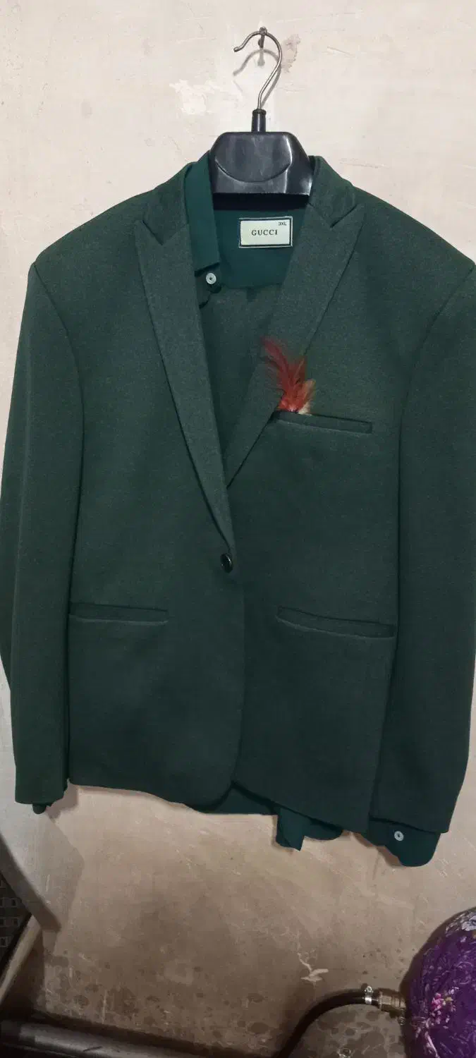 پوشاک|لباس|شوط, |دیوار