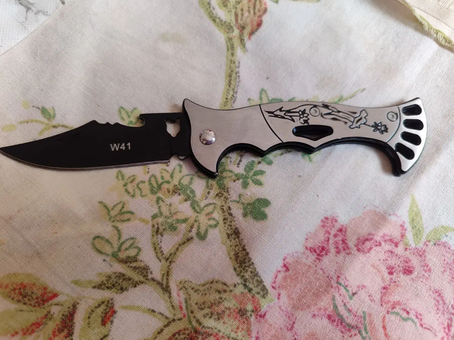 چاقوی خوشدست|کلکسیون اشیاء عتیقه|تبریز, |دیوار