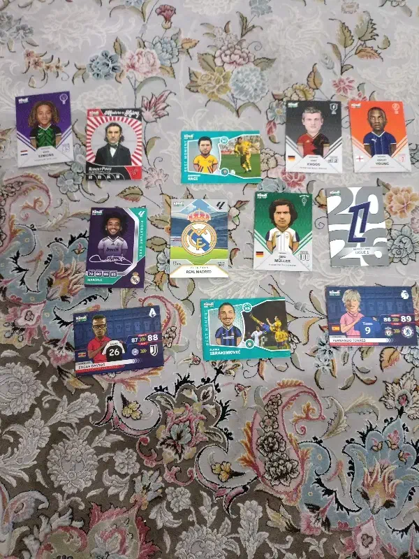 ۳۰۰ تومان است|کلکسیون و سرگرمی|قم, بنیاد|دیوار