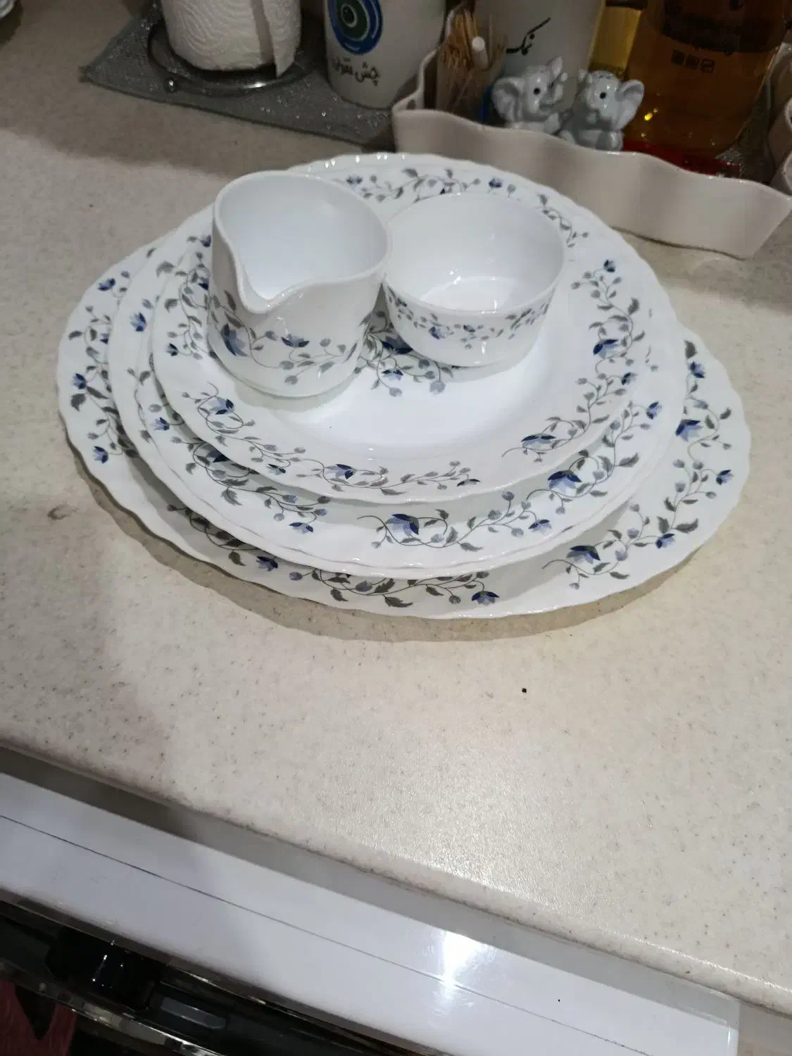 ظروف آرکوپال|ظروف سرو و پذیرایی|اندیشه, اندیشه فاز ۴|دیوار