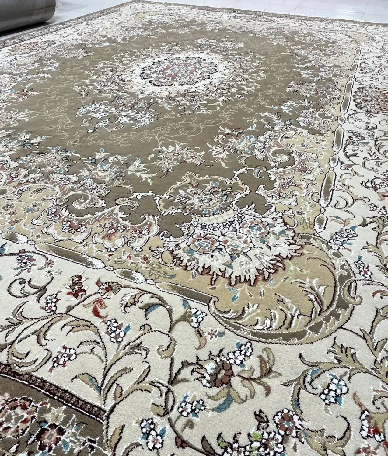 فرش گردویی دو تخته 9 متری|فرش|نیشابور, دارایی|دیوار