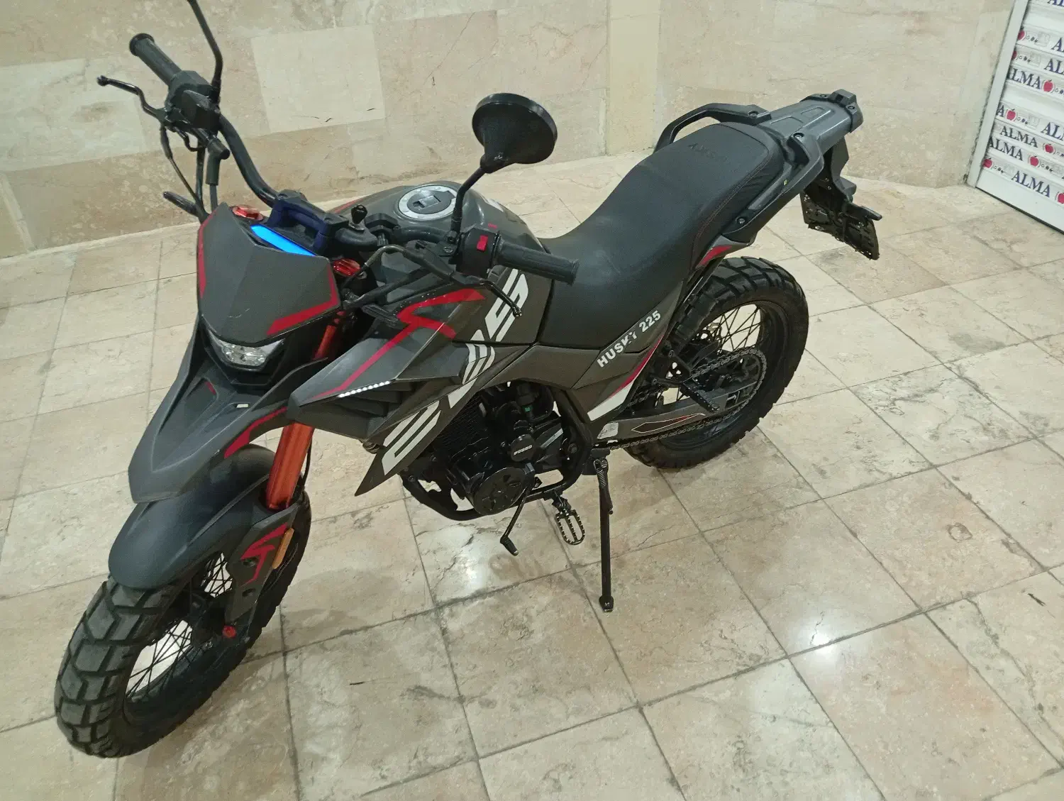 موتور سیکلت هاسکی ۲۲۵ جهانرو|موتورسیکلت|تهران, شارق|دیوار