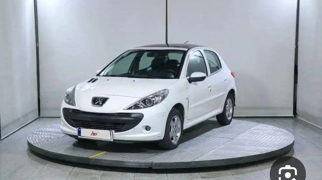 ۲۰۷ دنده ای پلاس  سقف شیشه ای رینگ المنیومی|خودرو سواری و وانت|ایلام, |دیوار