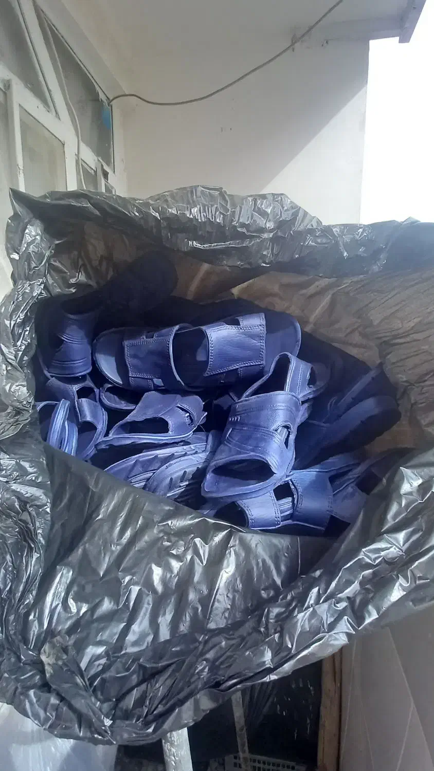 دمپایی مناسب همه جا|کیف، کفش، کمربند|نسیم‌شهر, |دیوار