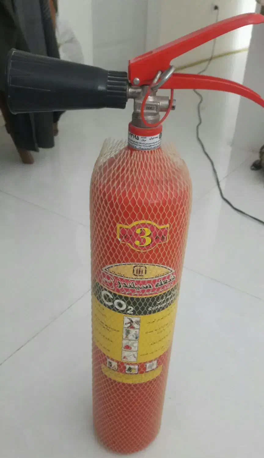 کپسول آتشنشانی co2 سه کیلویی|ابزارآلات|گلبهار, شهر جدید گلبهار|دیوار