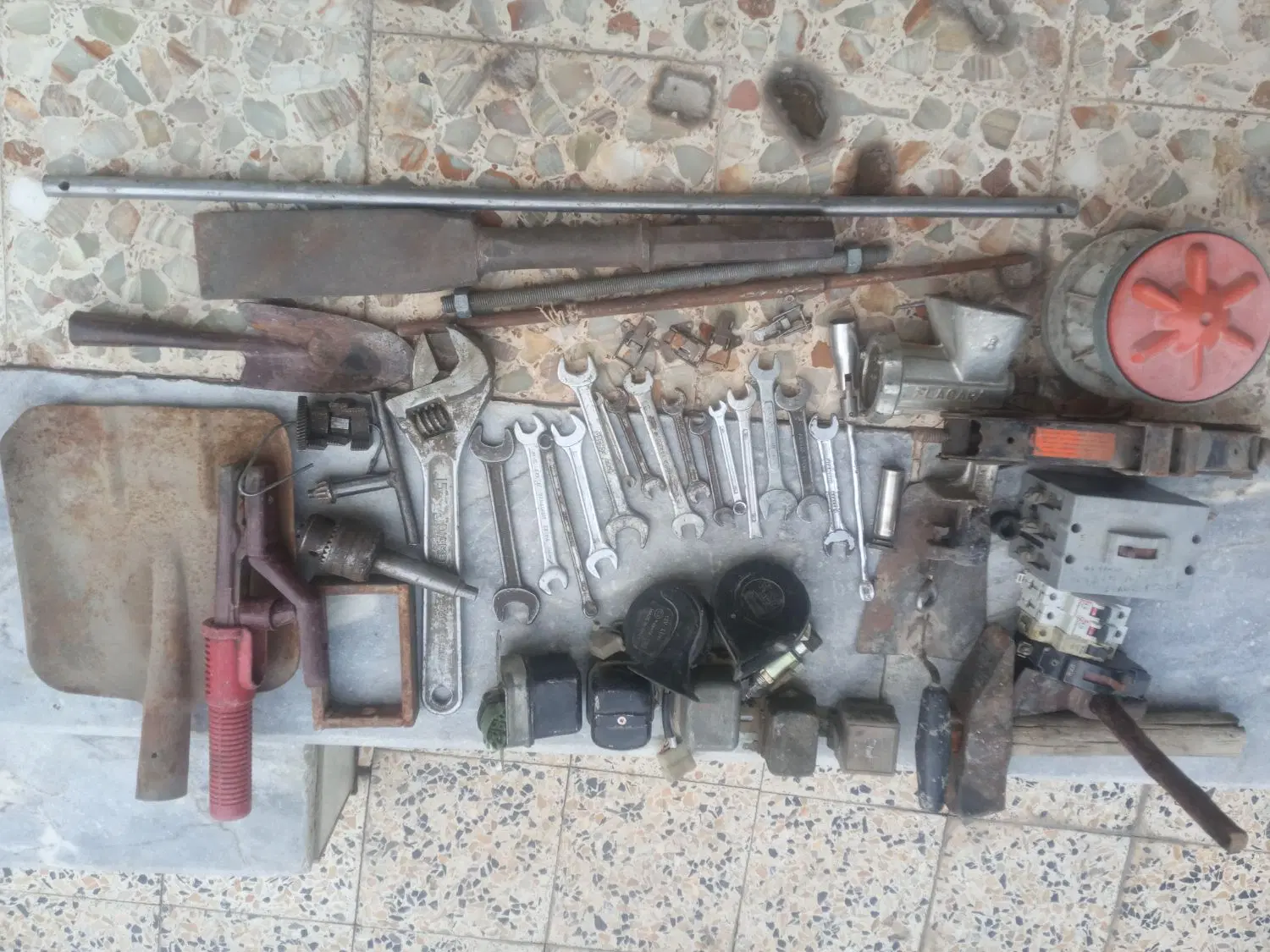 آچار|ابزارآلات|خمینی‌شهر, |دیوار
