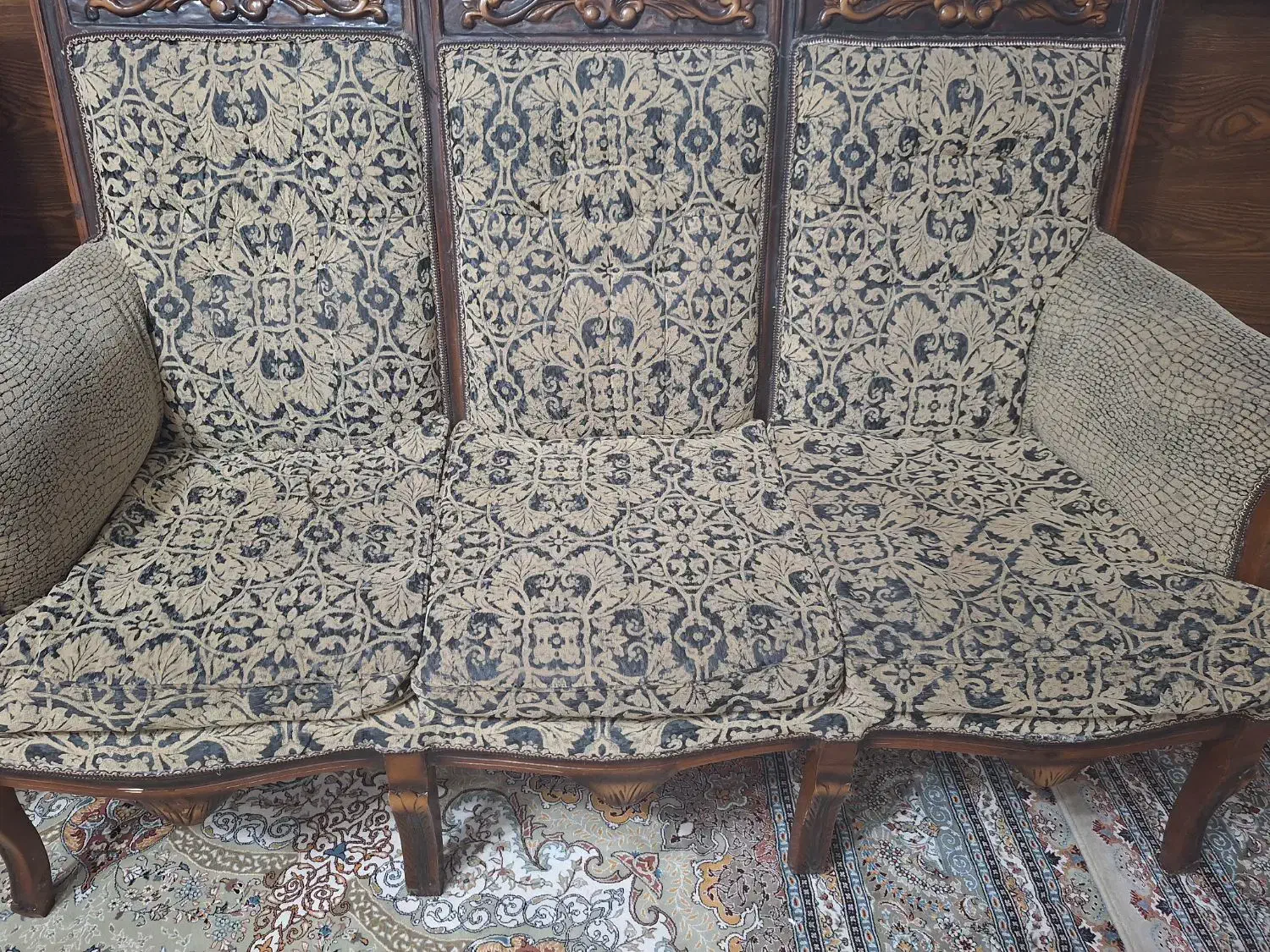 مبل سلطنتی|مبلمان خانگی و میز عسلی|سیرجان, |دیوار