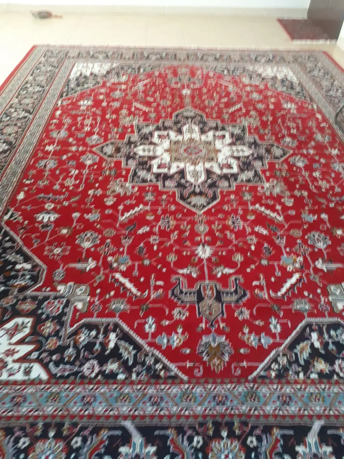 فرش و پرده و تخت و جاروبرقی|فرش|رشت, فلسطین|دیوار