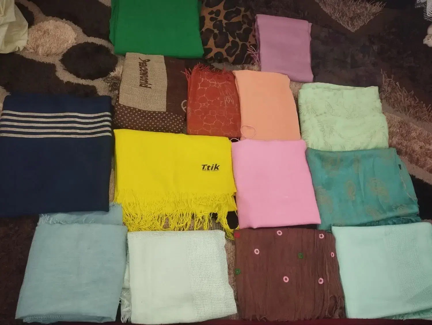 شال وروسری|لباس|بروجرد, |دیوار