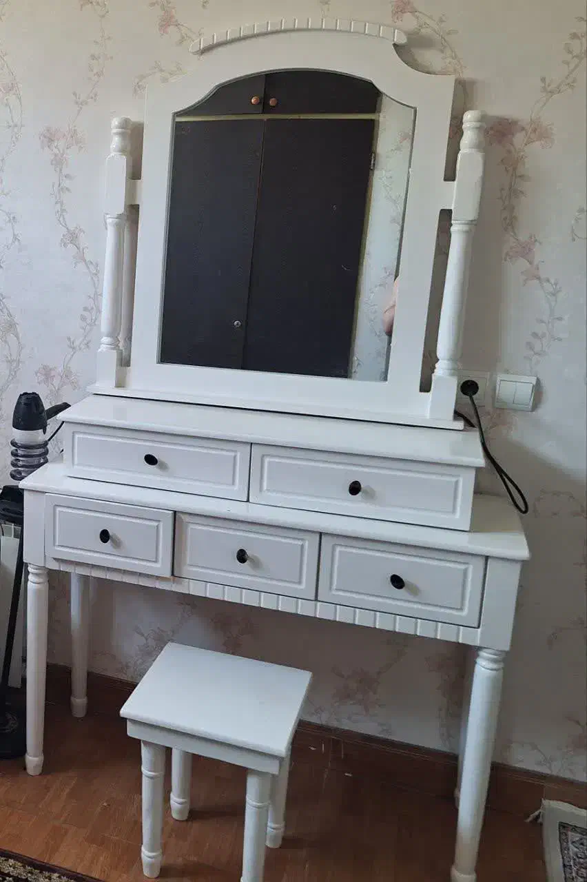 تختخواب دونفره کاملا نو و سالم|تخت و سرویس خواب|آفتاب, |دیوار