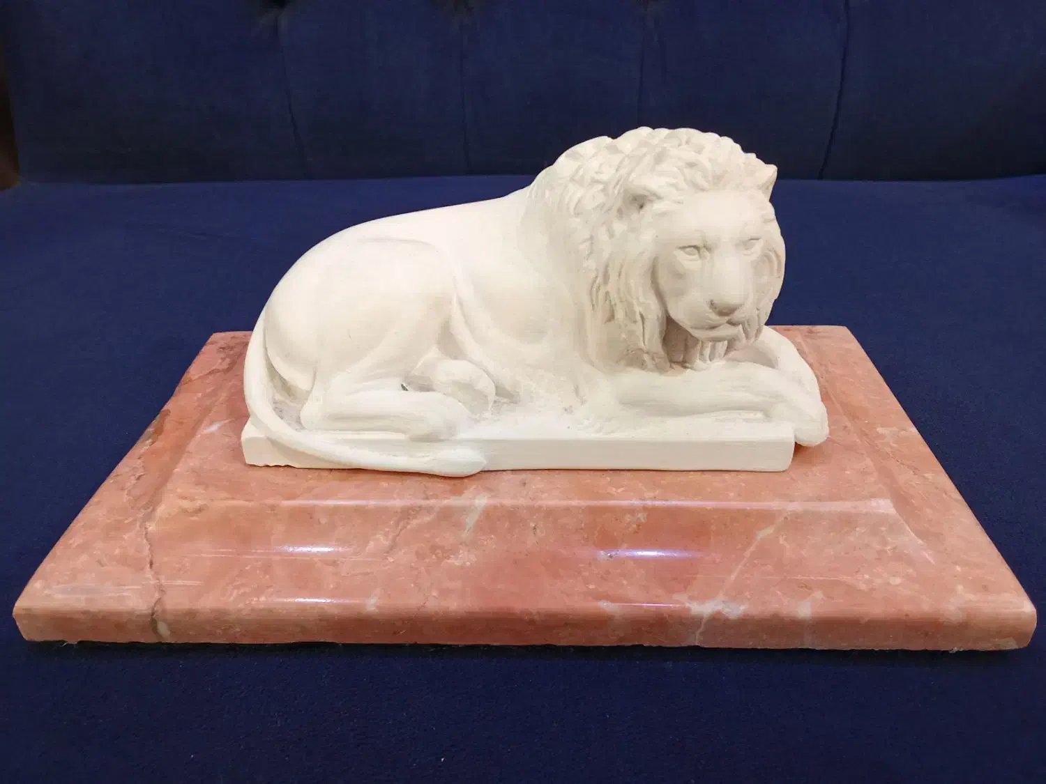 مجسمه سنگی|مجسمه، تندیس، ماکت|تبریز, |دیوار