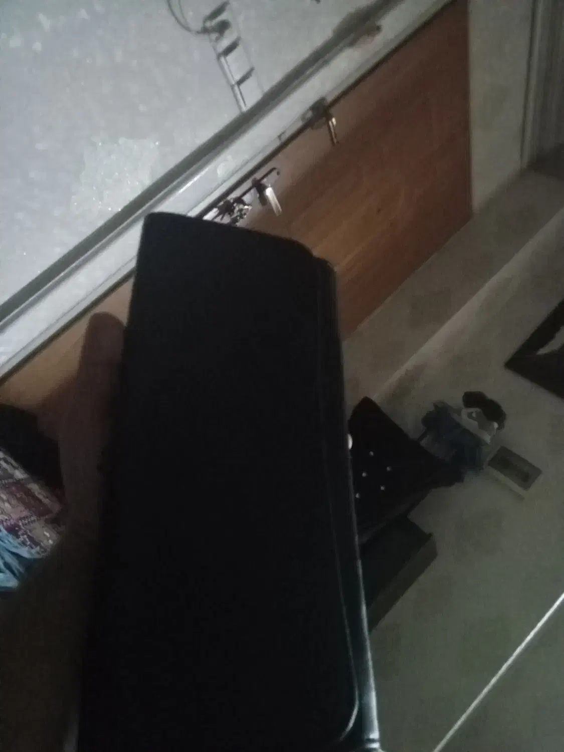 گم شدن مدارک|اشیا|پیشوا, |دیوار