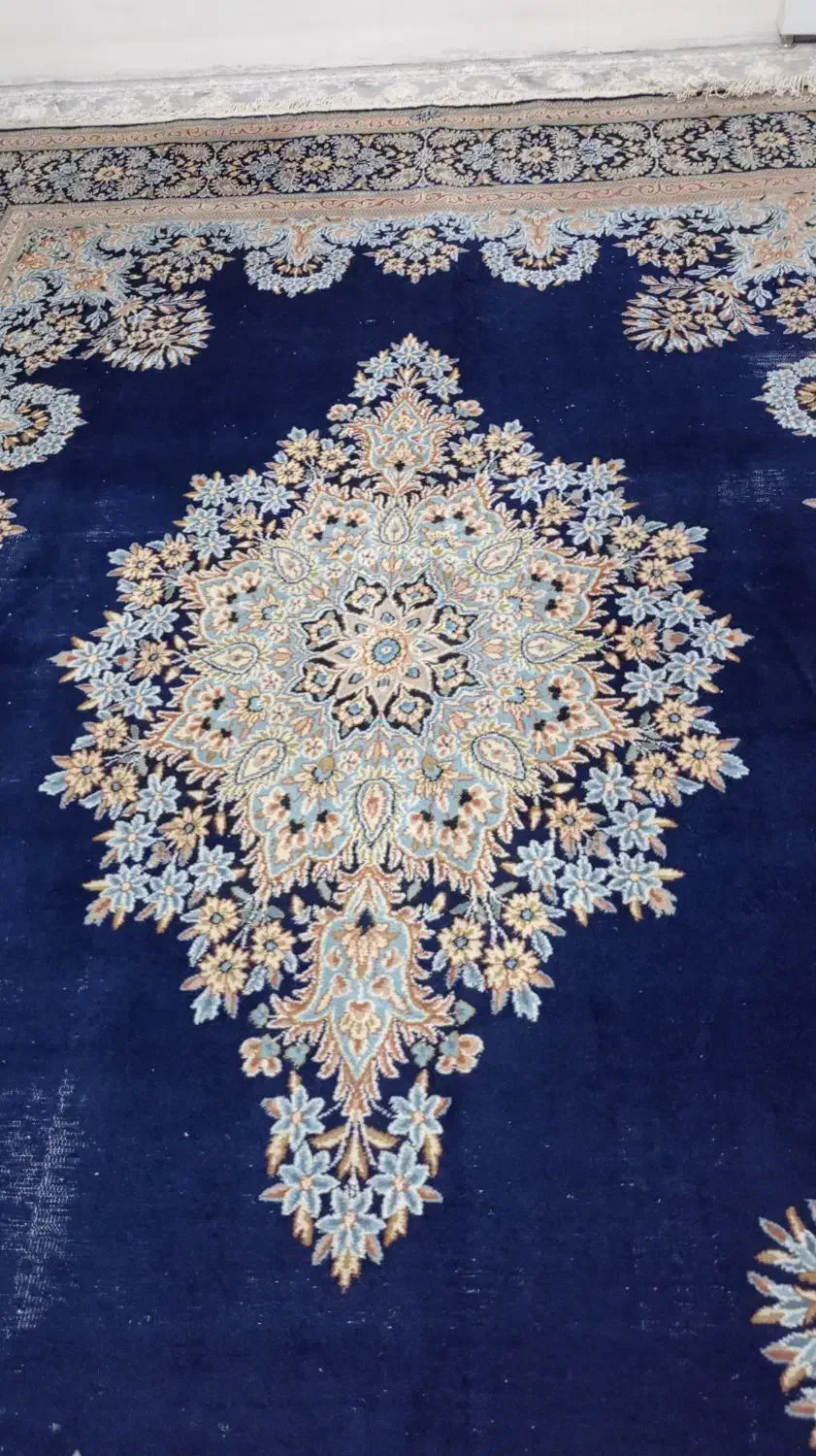 فرش|فرش|فردیس, ثابتی|دیوار