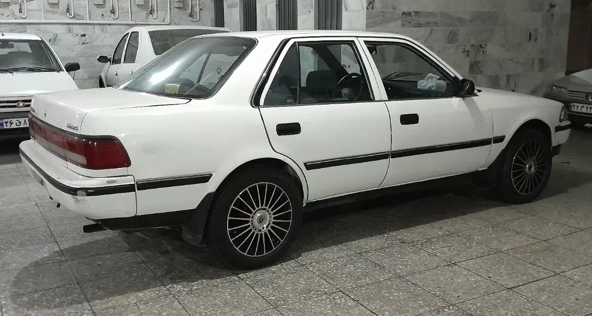 تویوتا کرونا مدل 92 بسیار تمیز|خودرو سواری و وانت|تهران, خاک سفید|دیوار