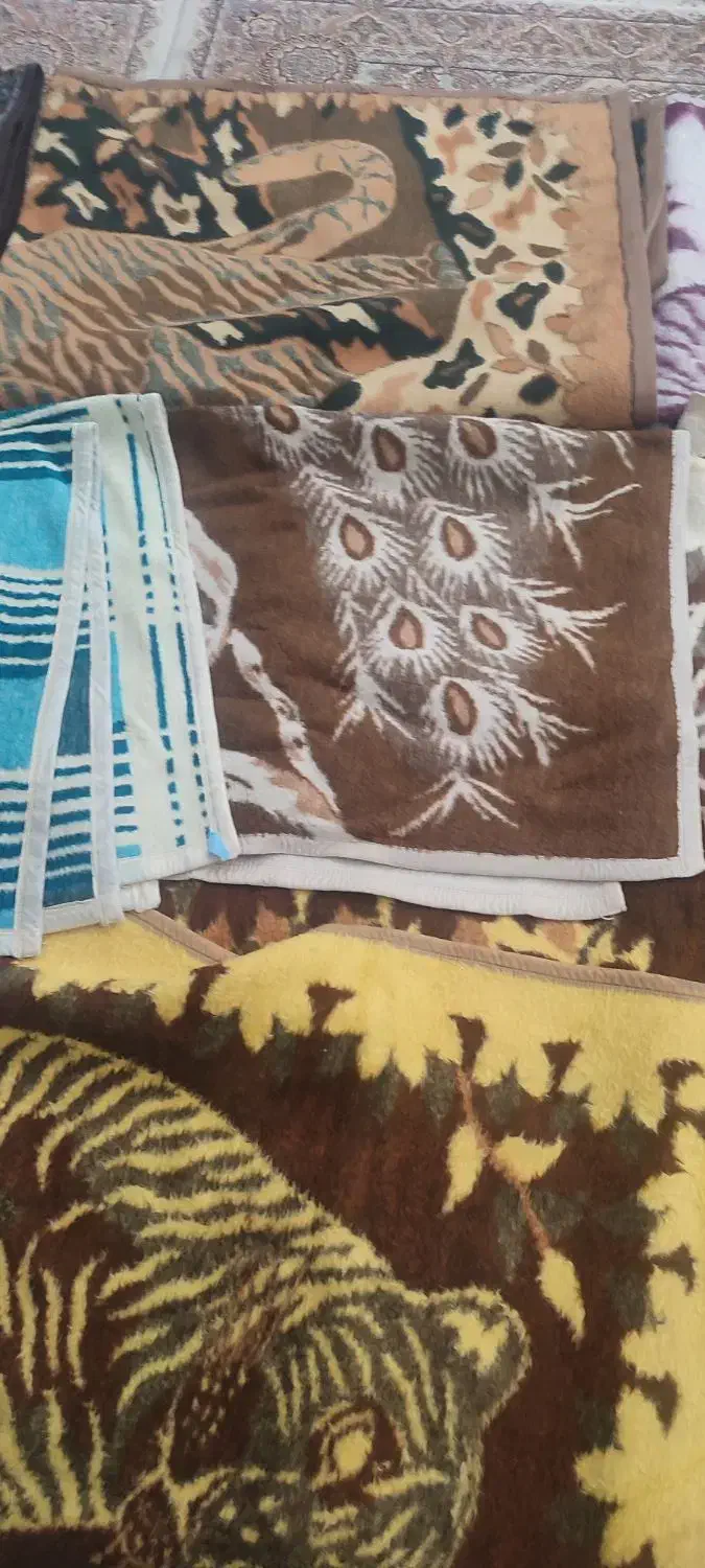 پتوپشمی|رختخواب، بالش، پتو|ارومیه, |دیوار